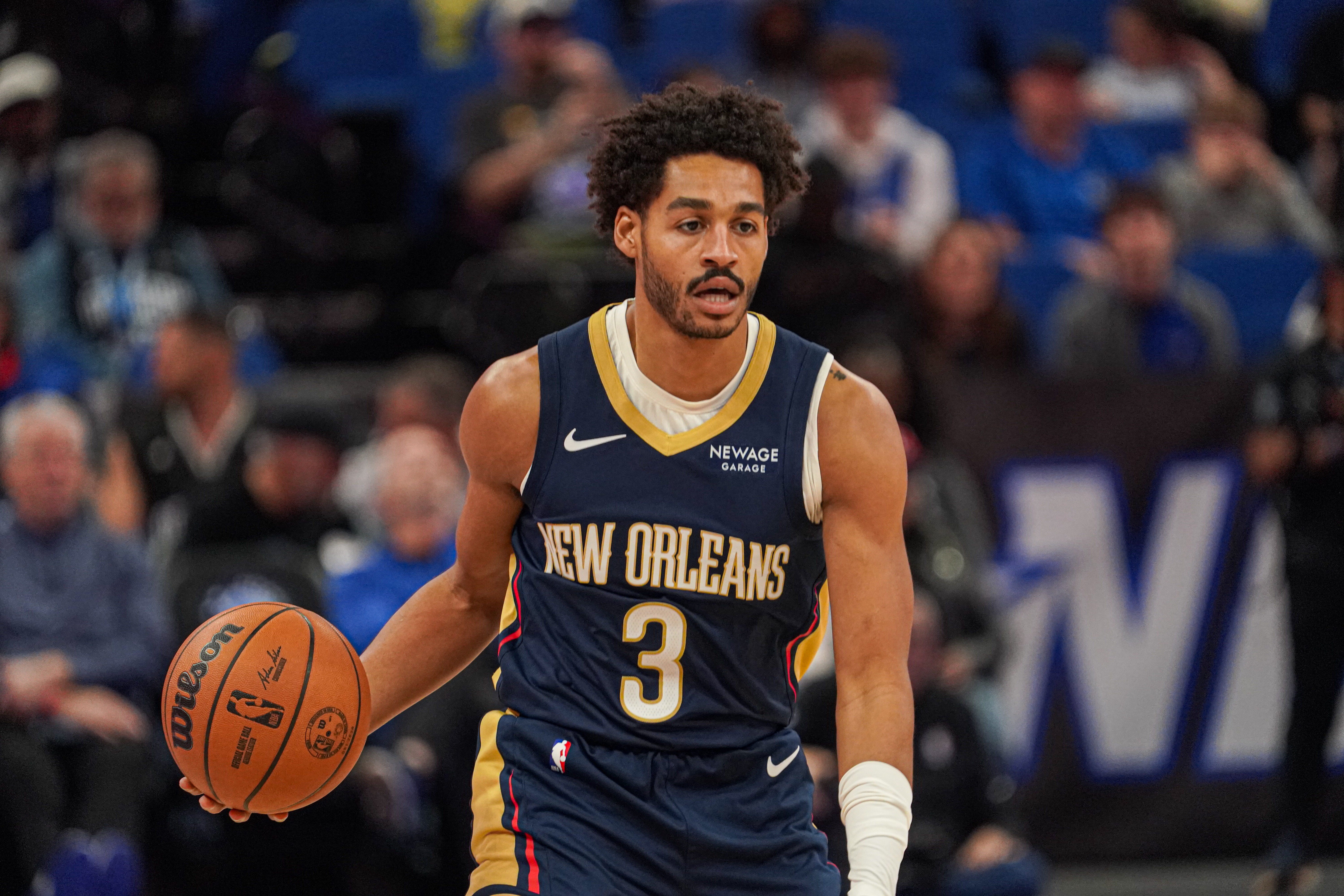 开云体育-两分准三分铁！普尔半场10投4中&amp;三分4中0 拿到10分1板2助1断