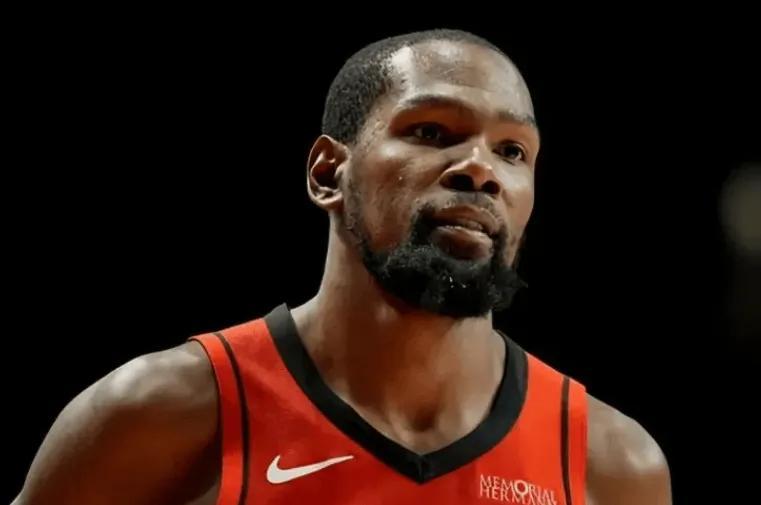 开云体育-火箭111-104战胜活塞 球员评价：3人优秀，4人良好，泰特崩盘